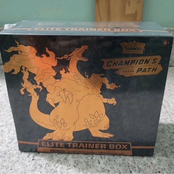 Pokemon Elite Trainer Box - Black and Orange